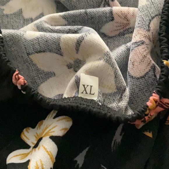 Woman Two Piece Set - Picture 4 of 4